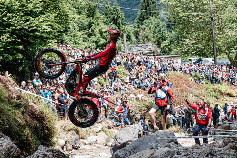 Busto blasts back on day two in Italy Trials Magazine